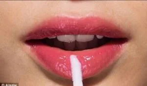 Lipstick tahan lebih lama